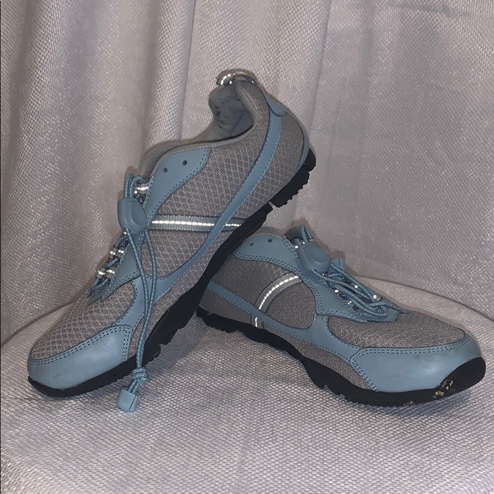 Doctor comfort sneakers